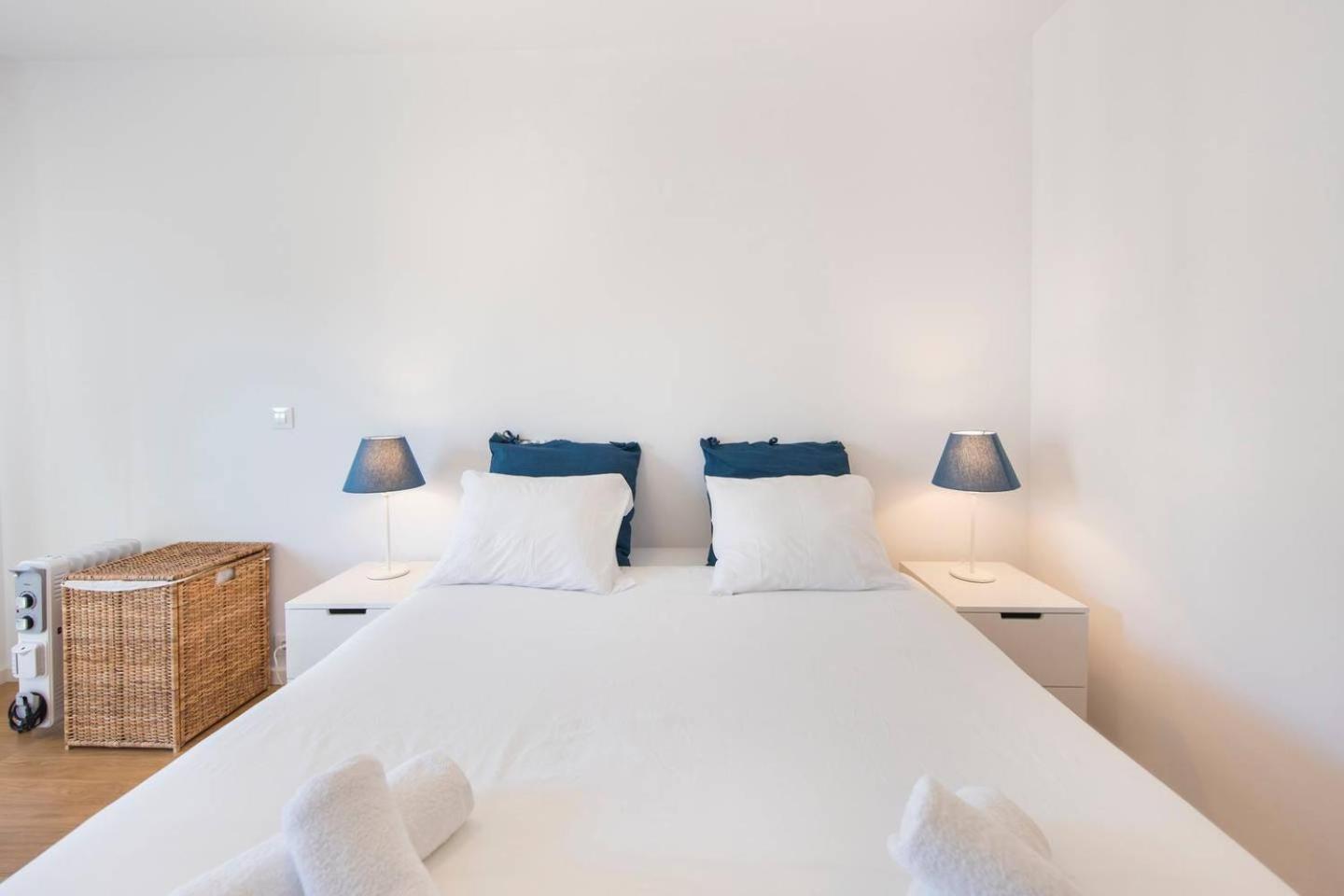 Comfortable Apartment In Campo Pequeno Lisbon Exterior photo